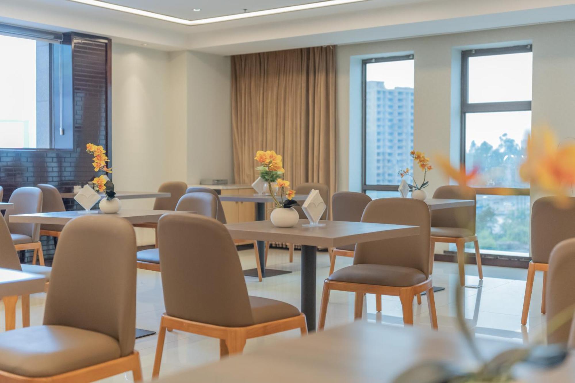 Jin-Tai Holiday Hotel 러산 외부 사진